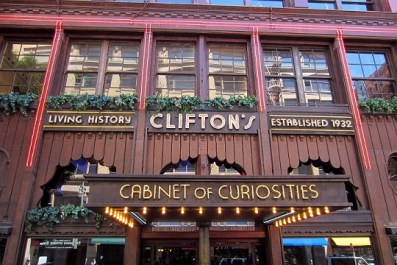 cliftons-cafeteria-entrance